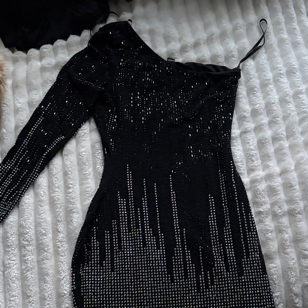 Windsor Black One Shoulder Sequin Dress size L